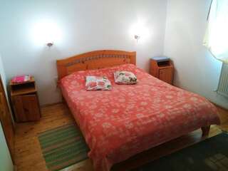 Отель Oskolok Dovbusha Mini-Hotel Яремче Стандартные апартаменты-1