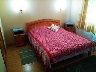 Отель Oskolok Dovbusha Mini-Hotel Яремче Стандартные апартаменты-1