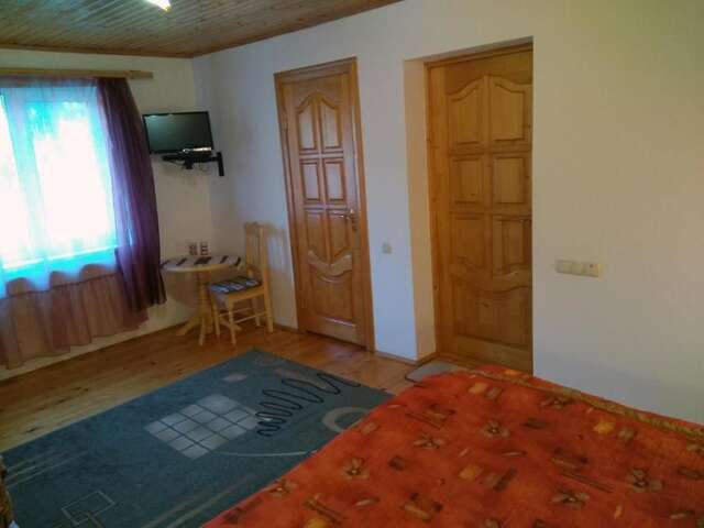 Отель Oskolok Dovbusha Mini-Hotel Яремче-35